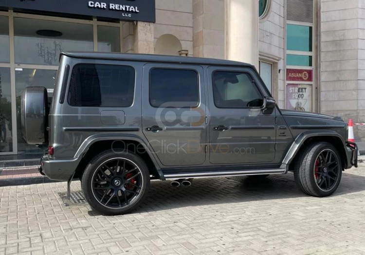 Gris oscuro Mercedes Benz AMG G63 2021 for rent in Dubai 3