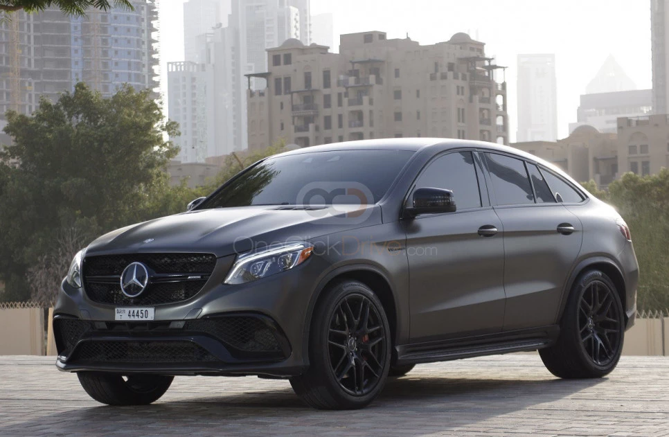 gris Mercedes Benz AMG GLE 63 2019 for rent in Dubai 1