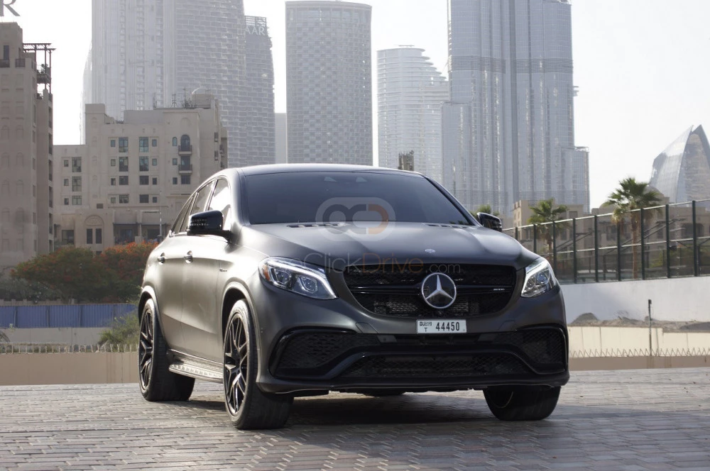 gris Mercedes Benz AMG GLE 63 2019 for rent in Dubai 6