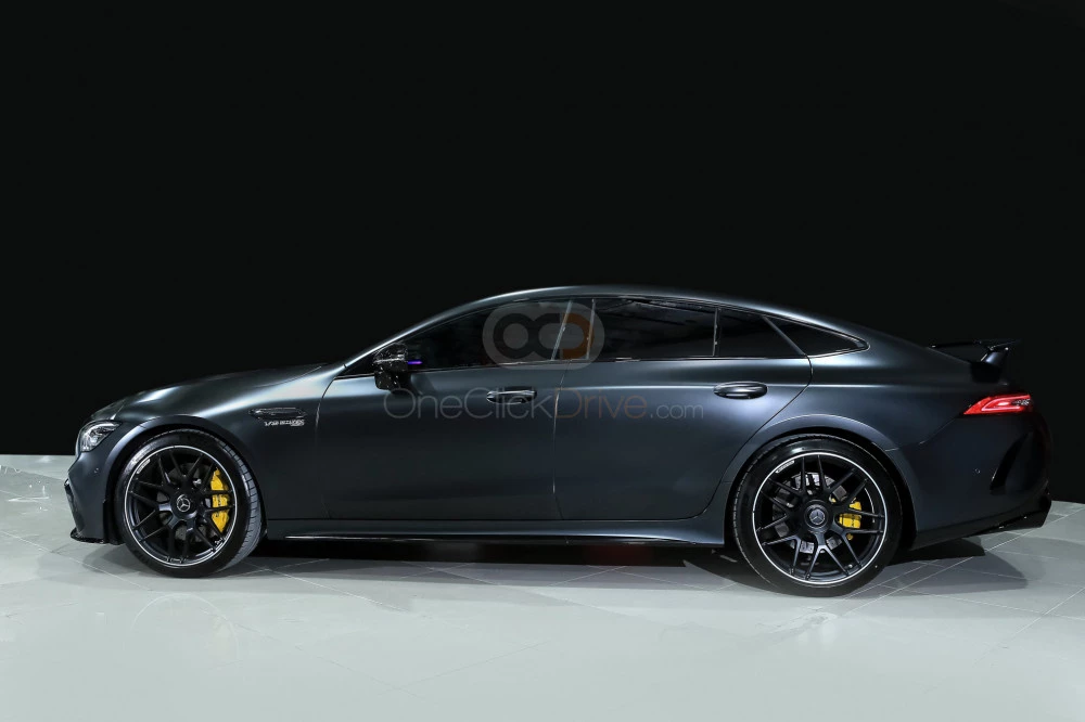 Donkergrijs Mercedes-Benz AMG GT 63S 2020 for rent in Dubai 7