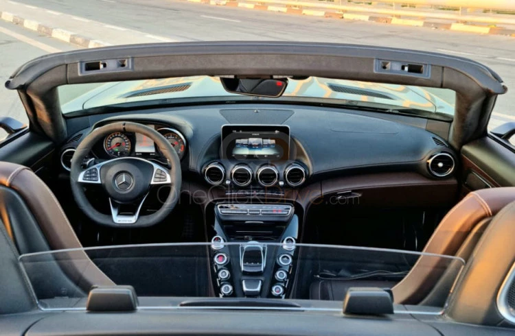 Темно-серый Мерседес Бенц AMG GT Кабриолет 2018 for rent in Дубай 4