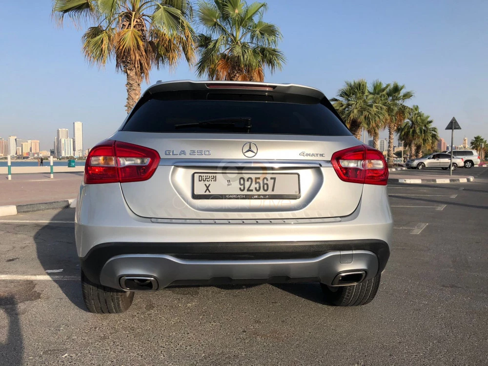 Silver Mercedes Benz GLA 250 2019 for rent in Dubai 10