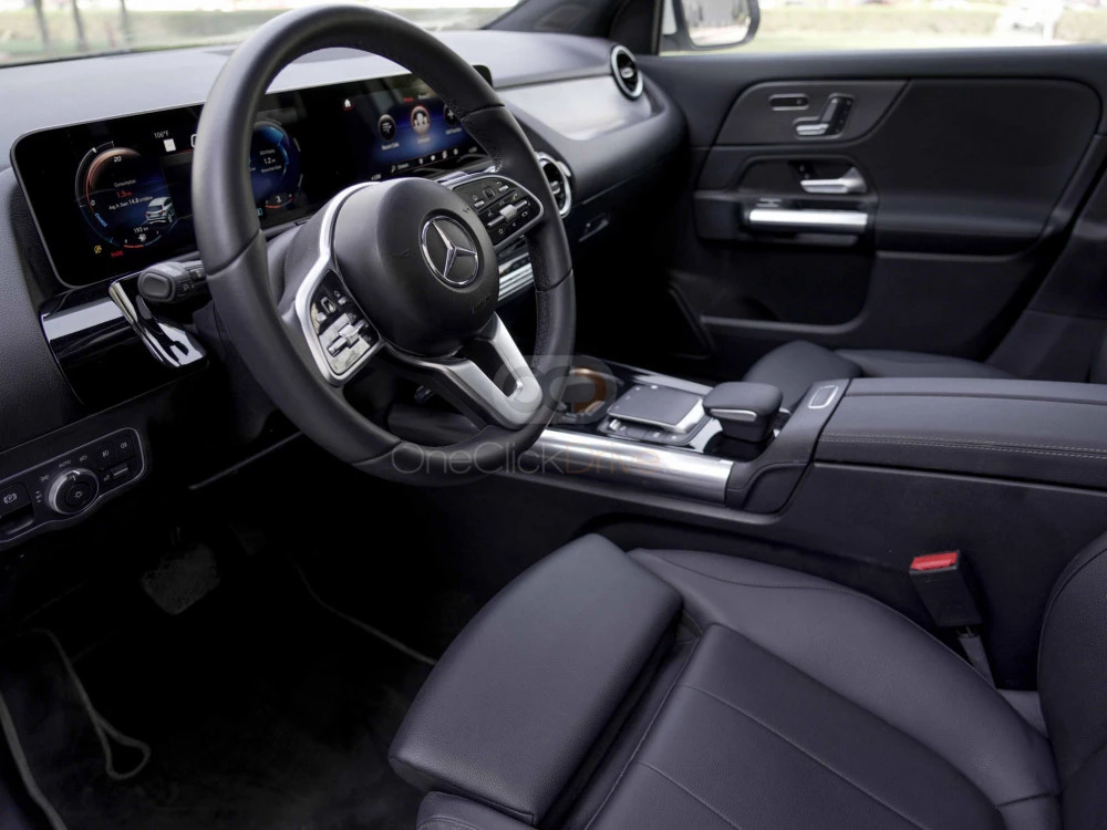 Black Mercedes Benz GLA 250 2022 for rent in Dubai 4