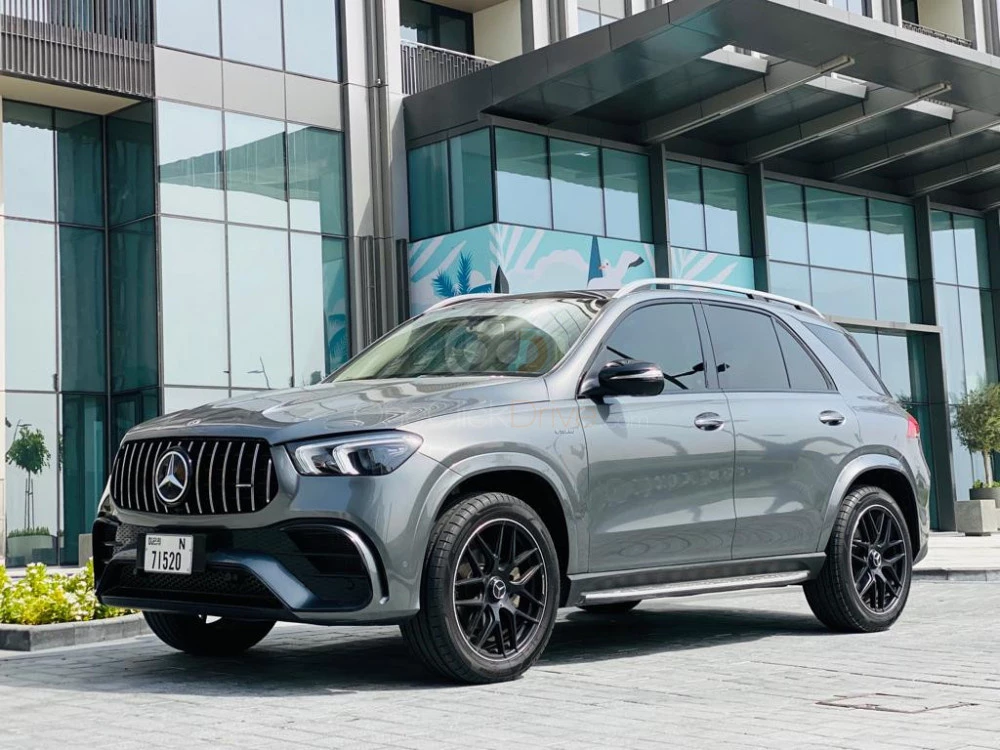 gris Mercedes Benz GLE 350 2020 for rent in Dubai 4