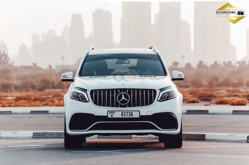 White Mercedes Benz GLS 500 2019 for rent in Abu Dhabi 1