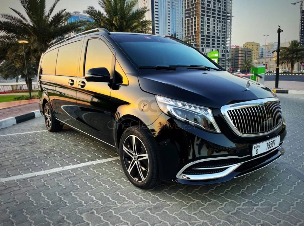 Black Mercedes Benz Maybach V250 2018 for rent in Dubai 3