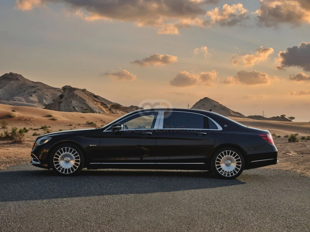 Black Mercedes Benz Maybach S560 2020 for rent in Dubai 7