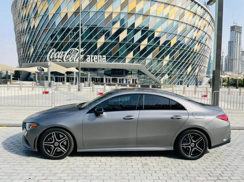 Grijs Mercedes-Benz CLA 250 2020 for rent in Dubai 3
