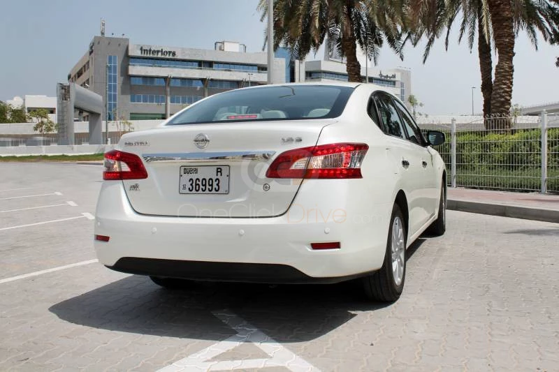 wit Nissan Sentra 2020 in Dubai 5