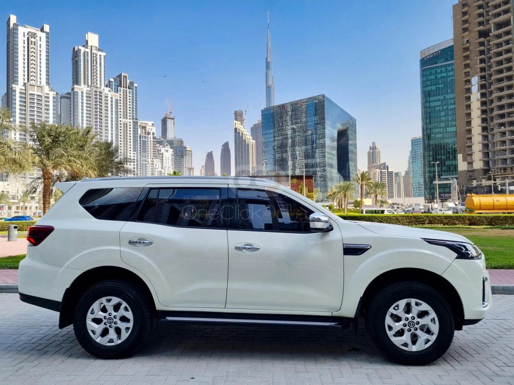 White Nissan Xterra 2021 for rent in Sharjah 2