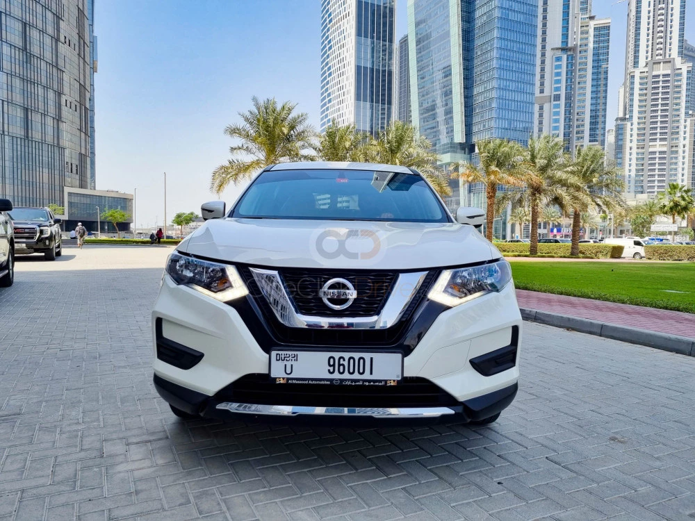 White Nissan Xtrail 2022 for rent in Abu Dhabi 2