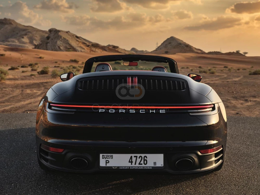 Black Porsche 911 Carrera S Spyder 2021 for rent in Dubai 4
