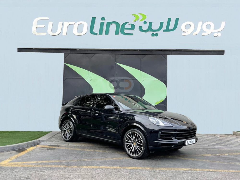 zwart Porsche Cayenne Coupé 2021 for rent in Dubai 1