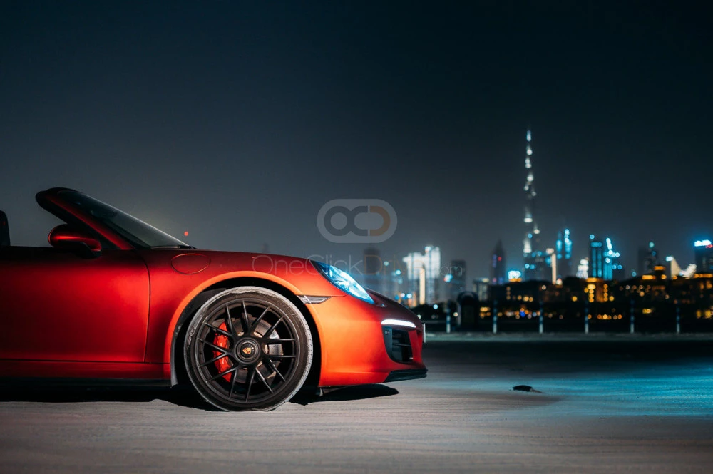 Red Porsche 911 Carrera GTS Spyder 2019 for rent in Dubai 5