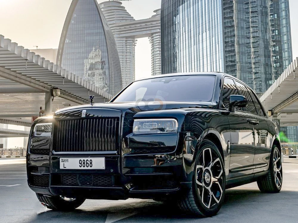 Black Rolls Royce Cullinan 2021 for rent in Dubai 1