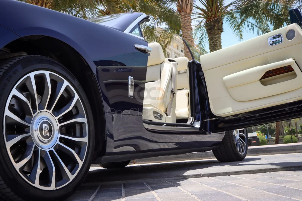 Blue Rolls Royce Dawn 2020 for rent in Dubai 7