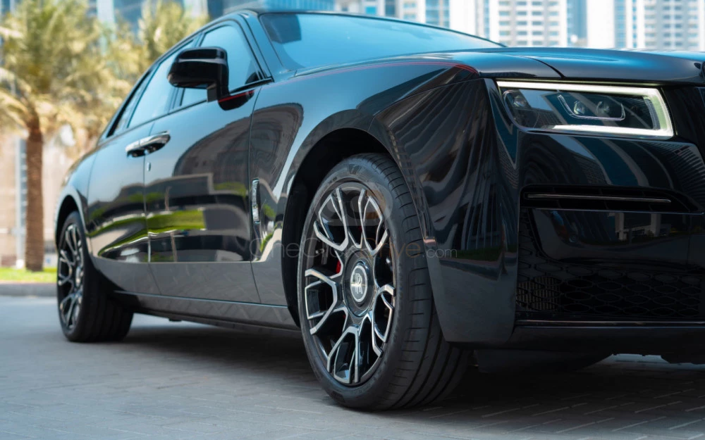 Black Rolls Royce Ghost Black Badge 2022 for rent in Dubai 3