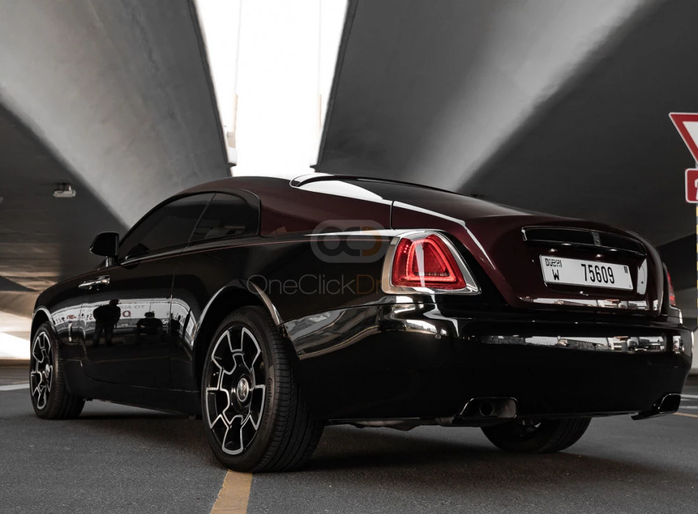 Bordeaux Rolls Royce Insigne de Spectre Noir 2019 for rent in Dubaï 4