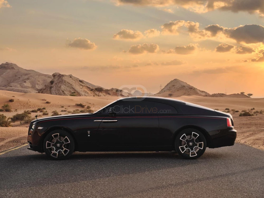 Black Rolls Royce Wraith 2018 for rent in Abu Dhabi 4