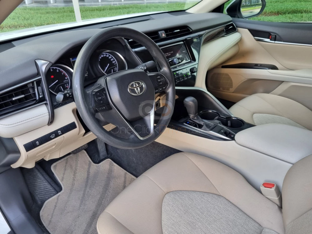 White Toyota Camry 2019 for rent in Abu Dhabi 9