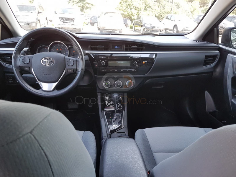 Black Toyota Corolla 2014 for rent in Tbilisi 3