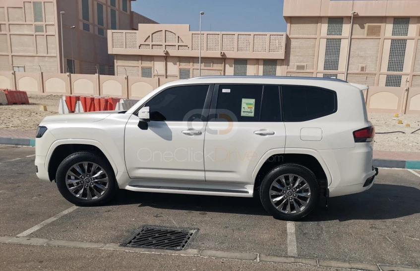 White Toyota Land Cruiser GXR V6 2022 for rent in Abu Dhabi 3