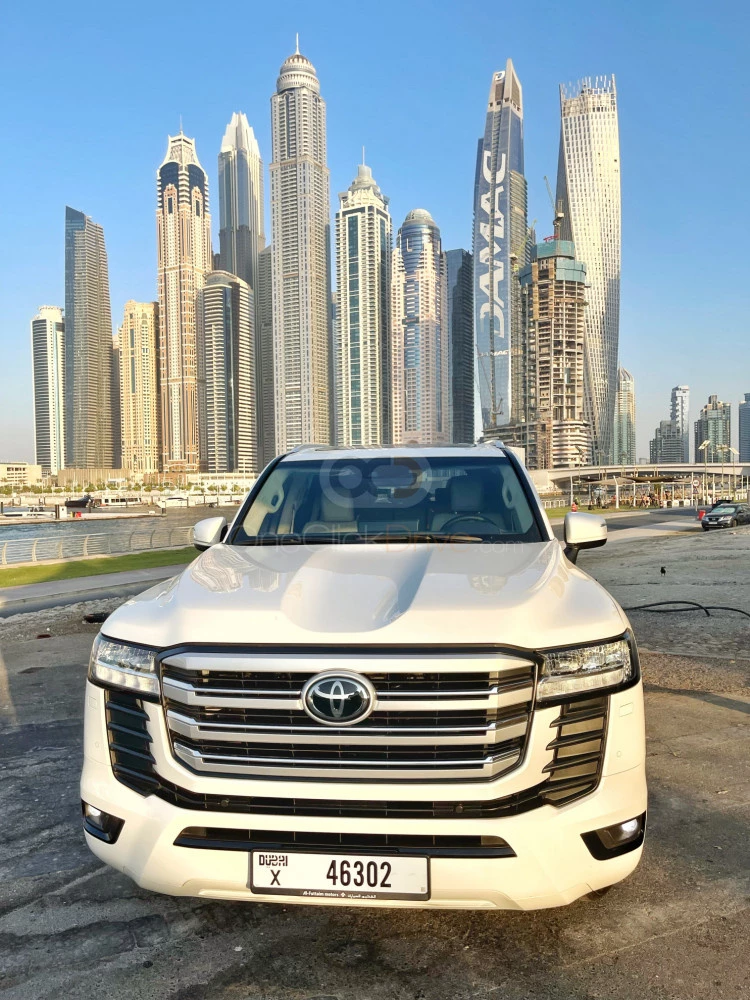 White Toyota Land Cruiser GXR V6 2022 for rent in Dubai 4