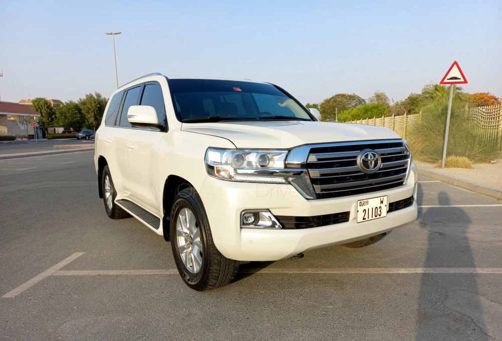 White Toyota Land Cruiser EXR V8 2019 for rent in Sharjah 2