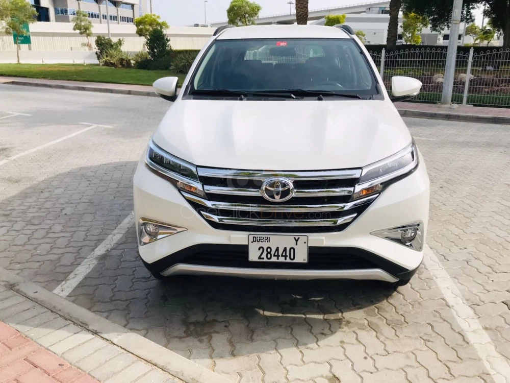 Blanco Toyota Prisa 2023 for rent in Dubai 2