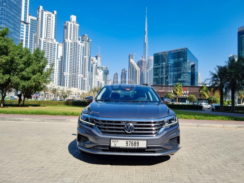 Beyaz Volkswagen Passat 2020 for rent in Dubai 2