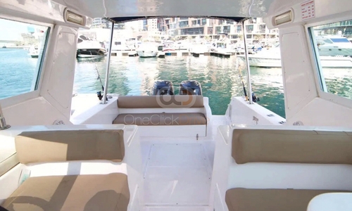 35 Feet Sightseeing Boat  Rentals in Dubai