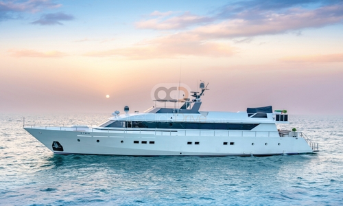 Halter 142 Yacht  Rentals in Dubai